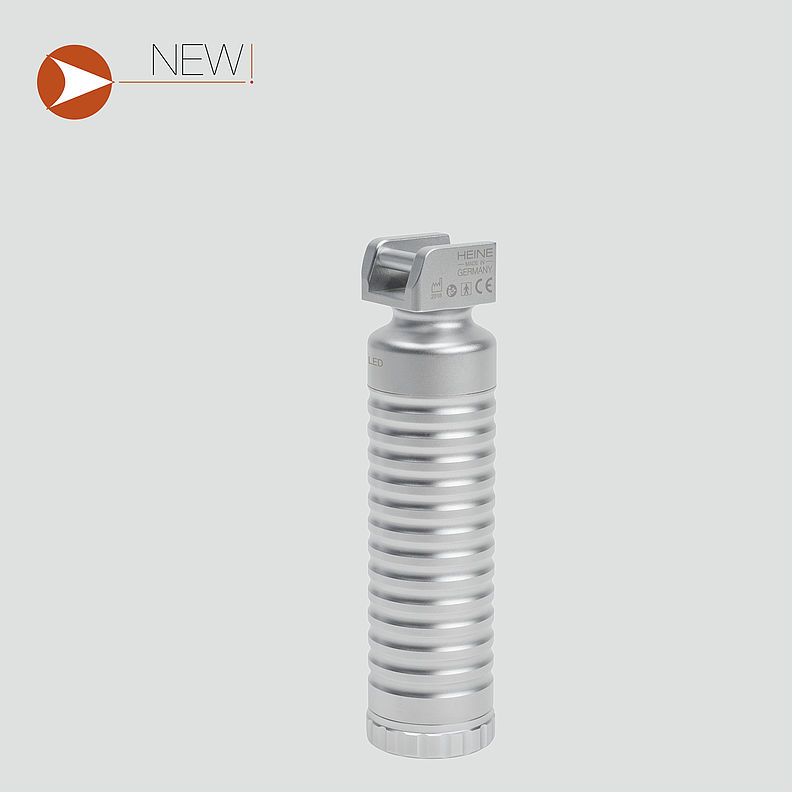 HEINE EasyClean LED SHORT Laryngoscope Handle, suitable for 3x AAA-batteries (LR03)F-008.22.822